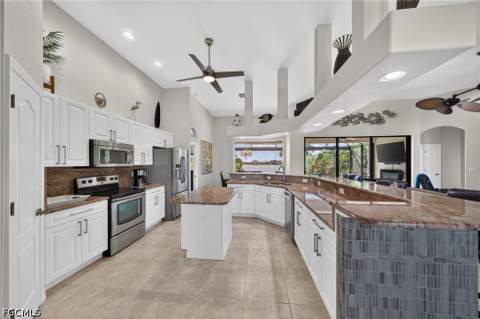 1304 SW 25th Ter, Cape Coral FL - photo 12 of 45