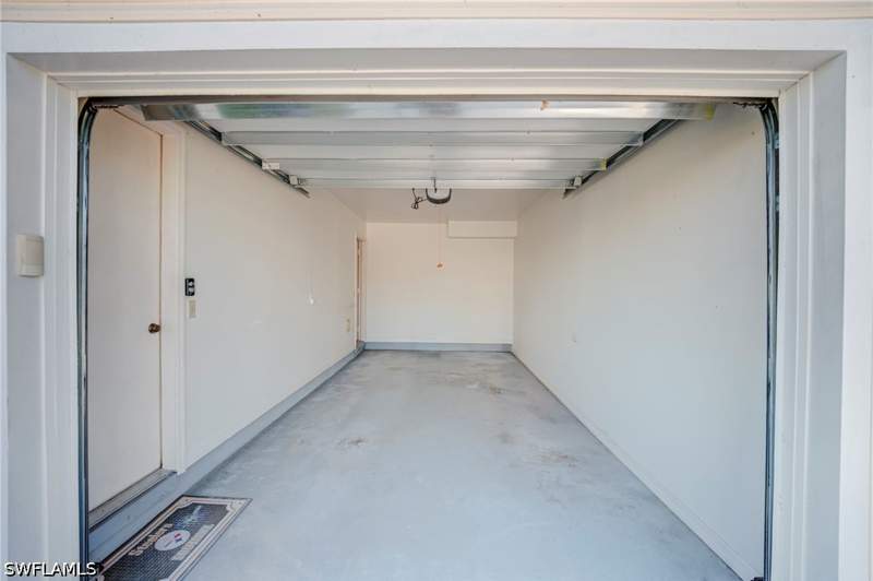 2 bedroom SingleFamilyResidence at 1542 Trafalgar Ln B, Trafalgar Square, Naples — photo 5