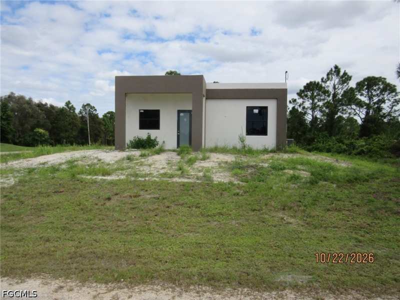 2 bedroom SingleFamilyResidence at 2901 62nd St W, Lehigh Acres, Lehigh Acres — photo 1