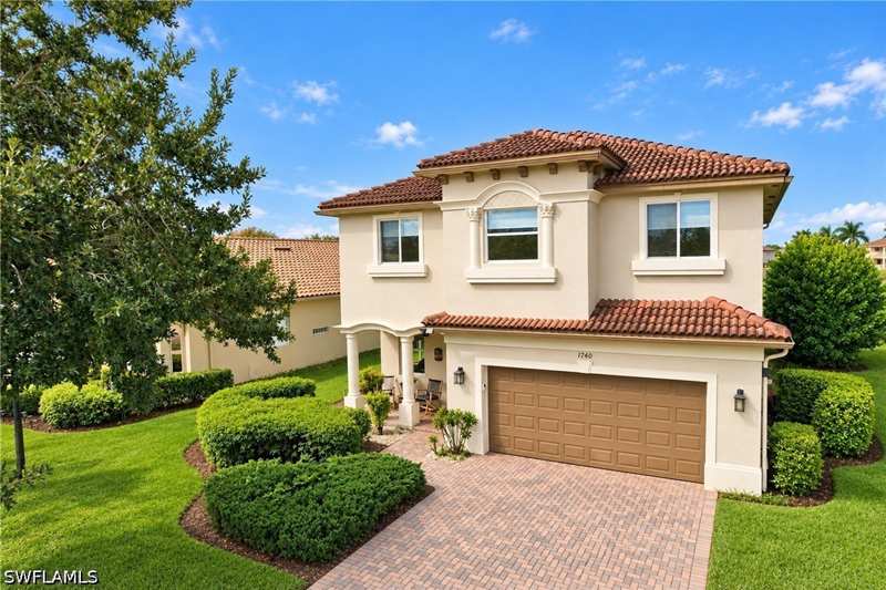 5 bedroom SingleFamilyResidence at 1740 Birdie Dr, Valencia Country Club, Naples — photo 1