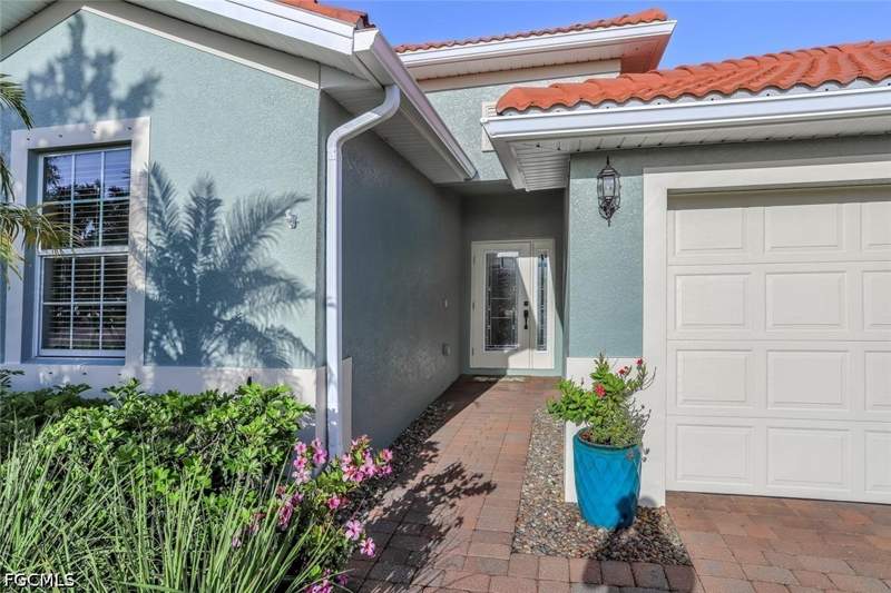 3 bedroom SingleFamilyResidence at 3305 Magnolia Landing Ln, Magnolia Landing, North Fort Myers — photo 2