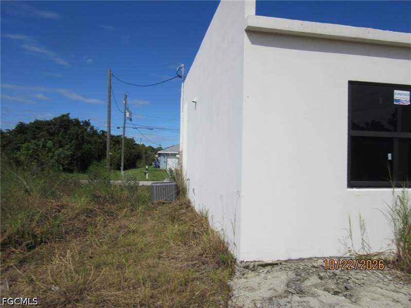 2 bedroom SingleFamilyResidence at 1165 Augusta St E, Lehigh Acres, Lehigh Acres — photo 4