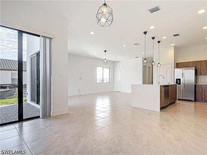 3 bedroom SingleFamilyResidence at 5773 Cassidy Ln, Silverwood, Ave Maria — photo 5