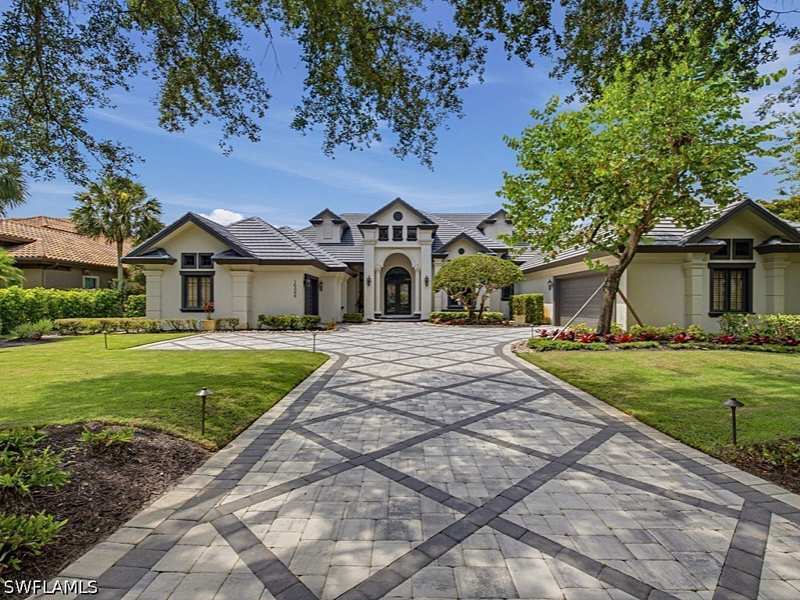 4 bedroom SingleFamilyResidence at 16488 Felicita Ct, Felicita, Naples — photo 1