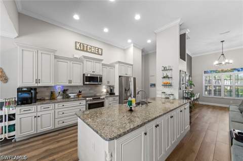 15369 Briarcrest Cir, Fort Myers FL - photo 7 of 46