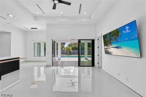 708 SW 10th St, Cape Coral FL - photo 10 of 70