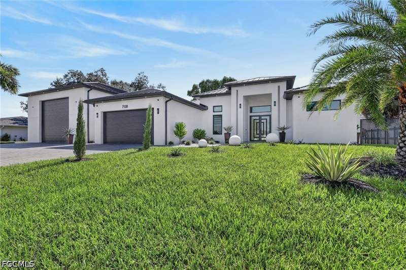 4 bedroom SingleFamilyResidence at 708 SW 10th St, Cape Coral, Cape Coral — photo 2