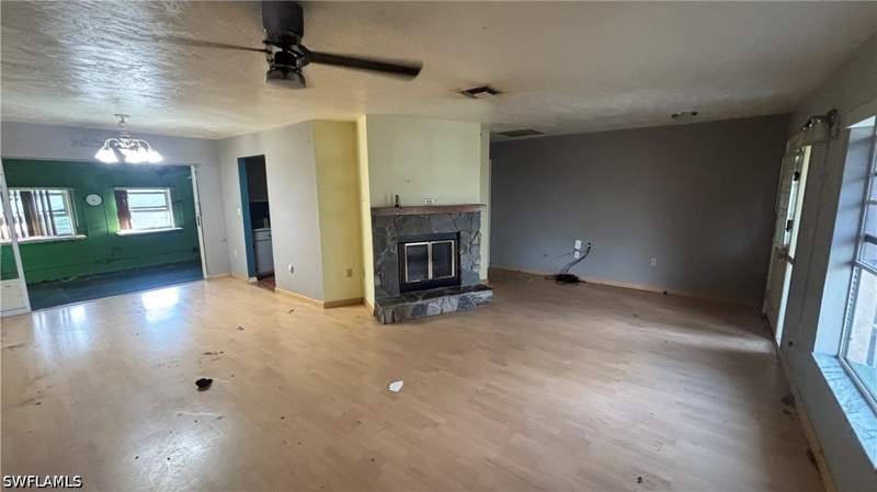2 bedroom SingleFamilyResidence at 8064 New Jersey Blvd, San Carlos Park, Fort Myers — photo 5
