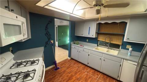 8064 New Jersey Blvd, Fort Myers FL - photo 8 of 20