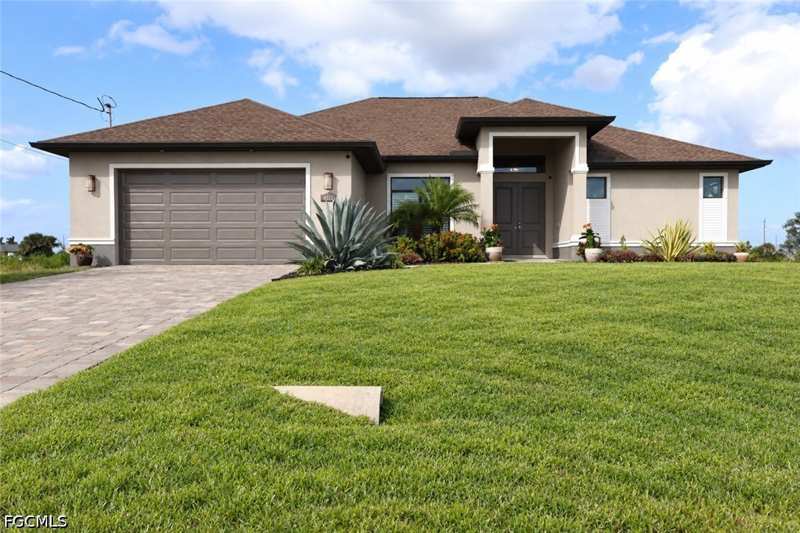 3 bedroom SingleFamilyResidence at 4321 NW 33rd St, Cape Coral, Cape Coral — photo 1