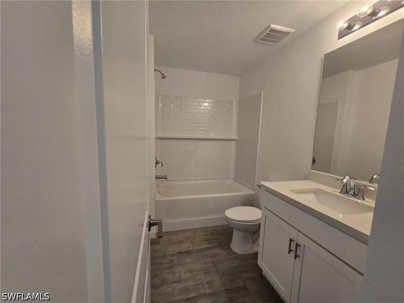 4 bedroom SingleFamilyResidence at 1407 NW 17th Pl, Cape Coral, Cape Coral — photo 4