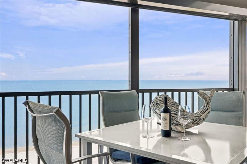 2 bedroom Condominium at 9653 Gulf Shore Dr 702, Casa Grande, Naples — photo 4
