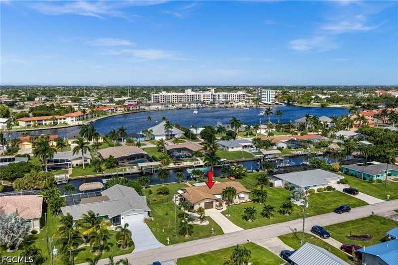 2 bedroom SingleFamilyResidence at 425 Pinecrest Ct, Cape Coral, Cape Coral — photo 1