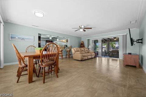 425 Pinecrest Ct, Cape Coral FL - photo 10 of 48