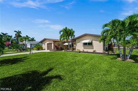 425 Pinecrest Ct, Cape Coral FL - photo 6 of 48