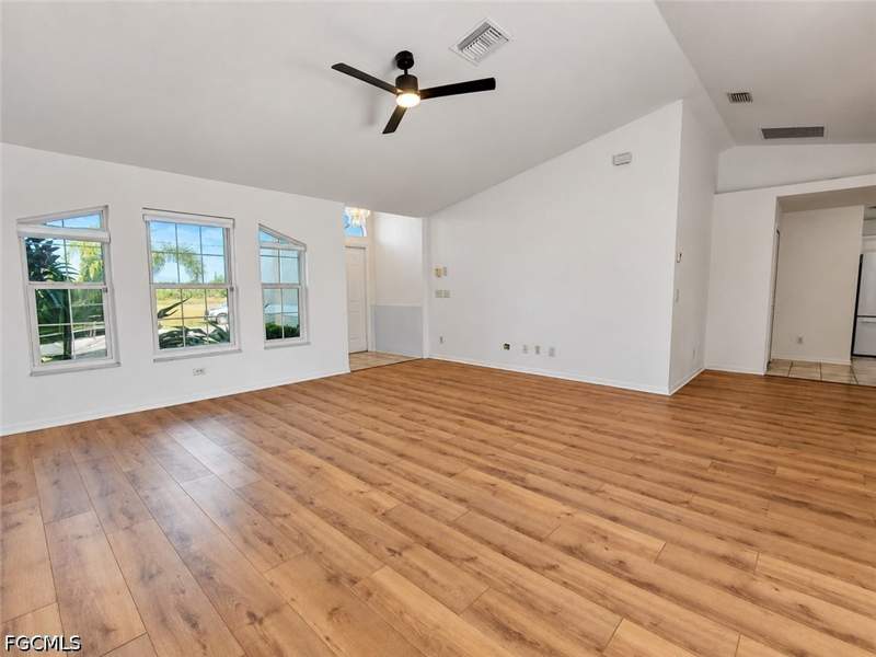 3 bedroom SingleFamilyResidence at 2122 NW 14th Ln, Cape Coral, Cape Coral — photo 3