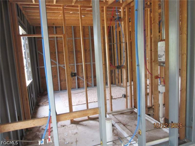3 bedroom SingleFamilyResidence at 921 Bassinger Ave S, Lehigh Acres, Lehigh Acres — photo 4