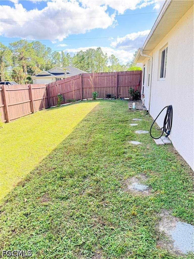 3 bedroom SingleFamilyResidence at 2812 50th St W, Lehigh Acres, Lehigh Acres — photo 2