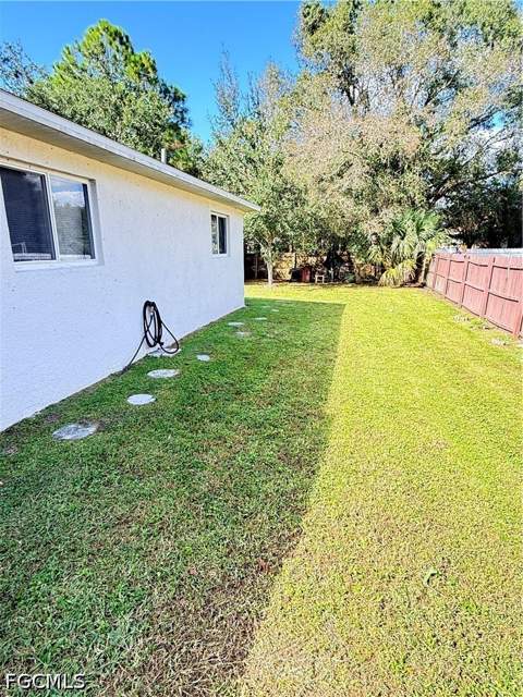 2812 50th St W, Lehigh Acres FL - photo 6 of 12