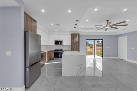 2813 18th St SW, Lehigh Acres FL - photo 13 of 41