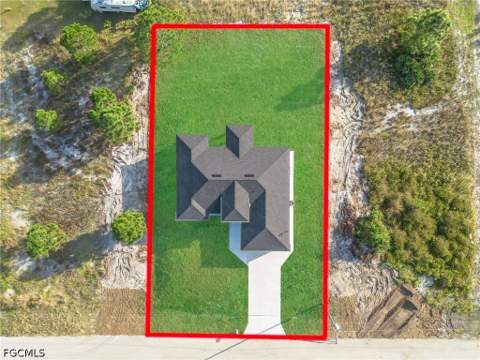 2813 18th St SW, Lehigh Acres FL - photo 6 of 41