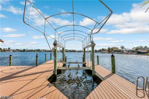 514 SW 52nd St, Cape Coral FL - photo 12 of 45