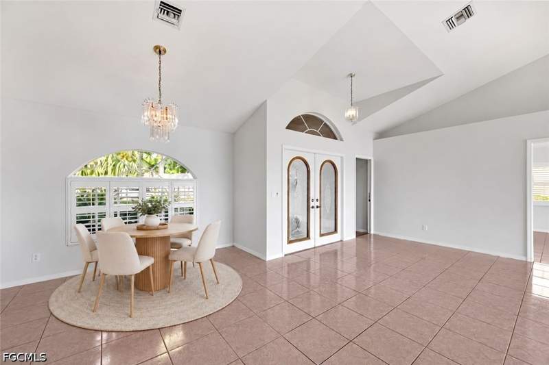 4 bedroom SingleFamilyResidence at 514 SW 52nd St, Cape Coral, Cape Coral — photo 5