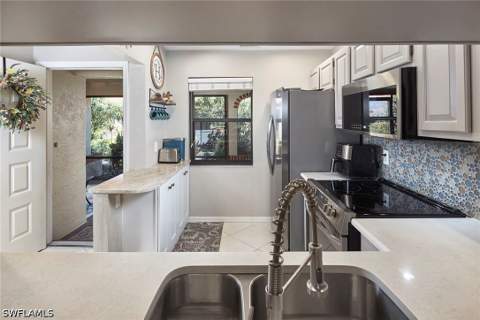 2069 Pine Isle Ln 2069, Naples FL - photo 9 of 27