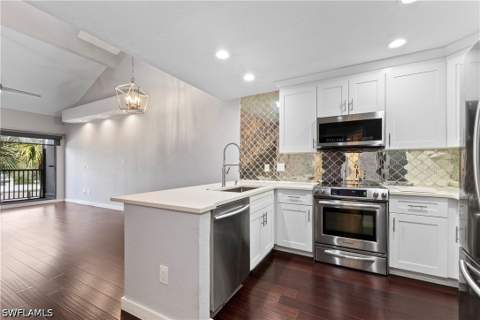 76 Emerald Woods Dr L4, Naples FL - photo 8 of 22