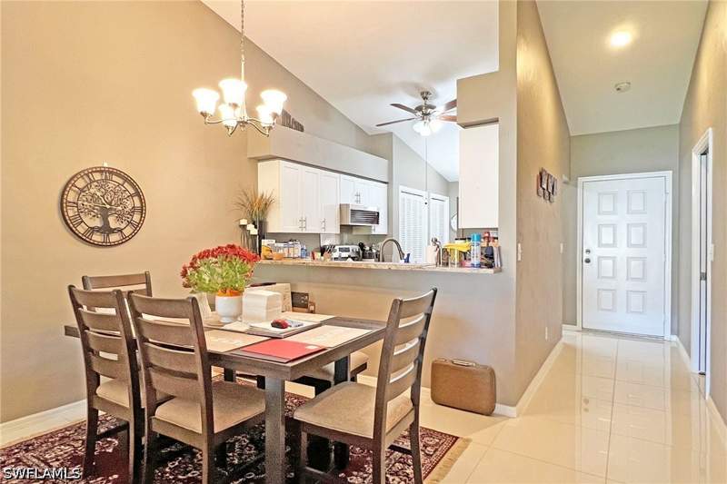 2 bedroom Attached at 10731 William Ct 1801, Regent Park, Naples — photo 4