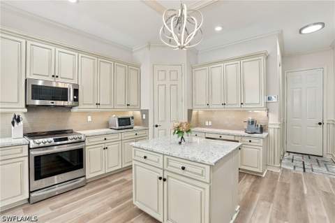 14786 Fripp Island Ct, Naples FL - photo 11 of 50