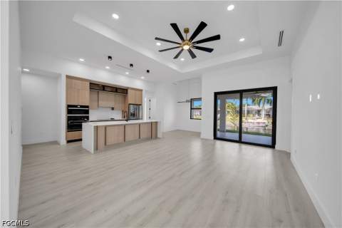 609 SE 2nd St, Cape Coral FL - photo 8 of 46
