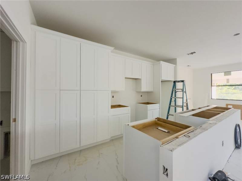 5 bedroom SingleFamilyResidence at 3100 Nora Ave S, Lehigh Acres, Lehigh Acres — photo 4