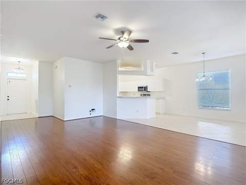 208 Stanhope Cir, Naples FL - photo 11 of 44