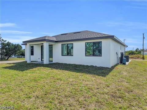 3400 15th St SW, Lehigh Acres FL - photo 7 of 35