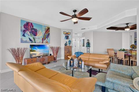 445 Cove Tower Dr 504, Naples FL - photo 10 of 34