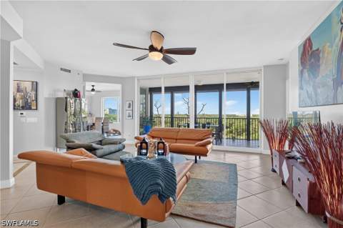 445 Cove Tower Dr 504, Naples FL - photo 11 of 34