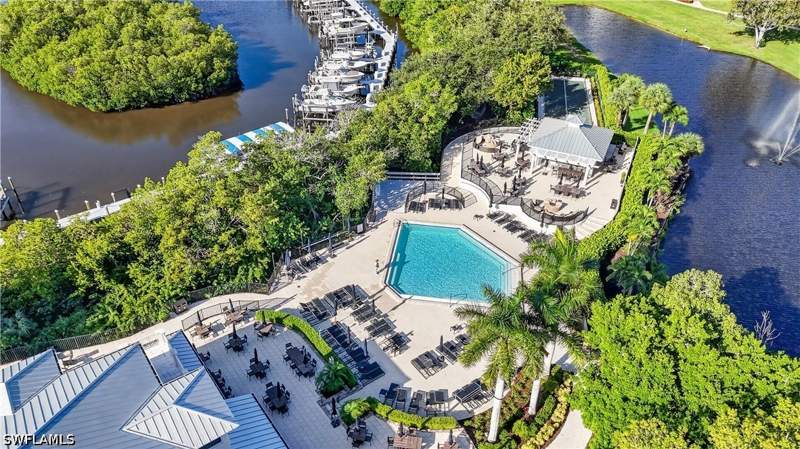 3 bedroom Condominium at 445 Cove Tower Dr 504, Montego At Cove Towers, Naples — photo 4