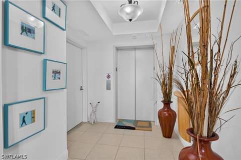 445 Cove Tower Dr 504, Naples FL - photo 6 of 34
