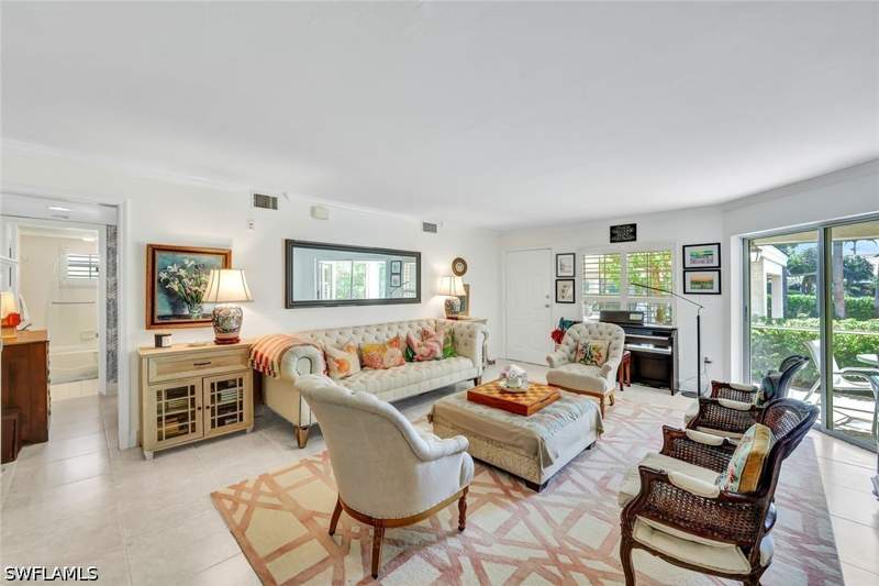 2 bedroom Condominium at 5637 Turtle Bay Dr 17, St Simone, Naples — photo 2