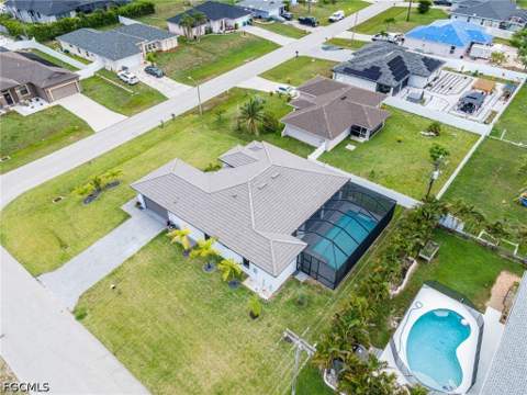 212 SW 19th Ter, Cape Coral FL - photo 7 of 46