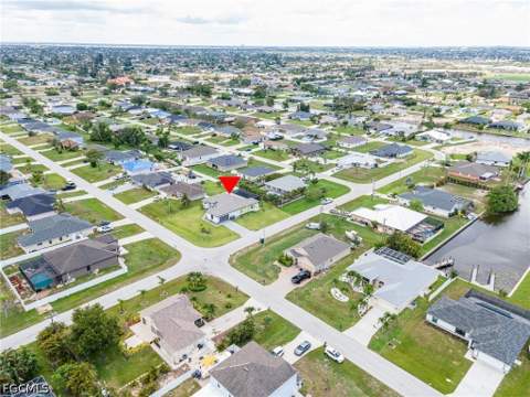 212 SW 19th Ter, Cape Coral FL - photo 8 of 46