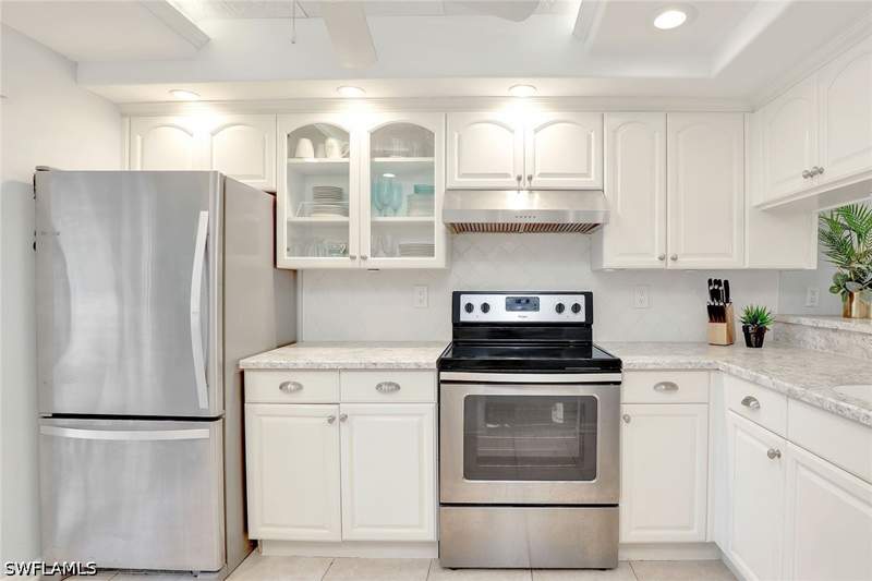 2 bedroom Condominium at 4230 Jack Frost Ct 7, Winterpark, Naples — photo 3
