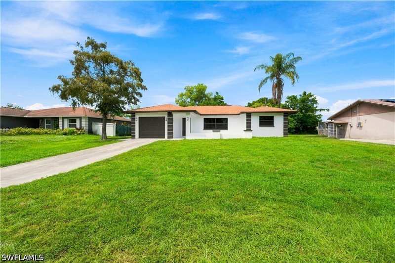 4 bedroom SingleFamilyResidence at 3055 53rd St SW, Golden Gate City, Naples — photo 1