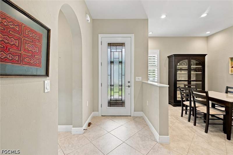 3 bedroom SingleFamilyResidence at 10376 Materita Dr, Materita, Fort Myers — photo 5