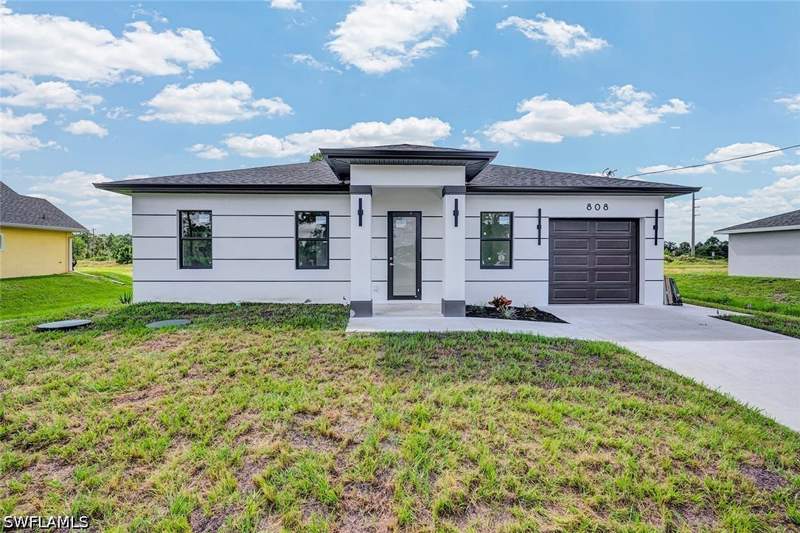 3 bedroom SingleFamilyResidence at 808 Foxtail St E, Lehigh Acres, Lehigh Acres — photo 3
