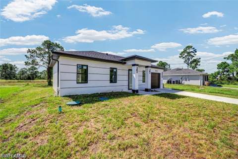 808 Foxtail St E, Lehigh Acres FL - photo 7 of 50