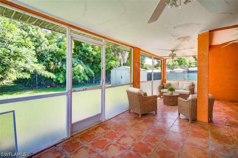 3 bedroom SingleFamilyResidence at 2060 51st St SW, Golden Gate City, Naples — photo 4