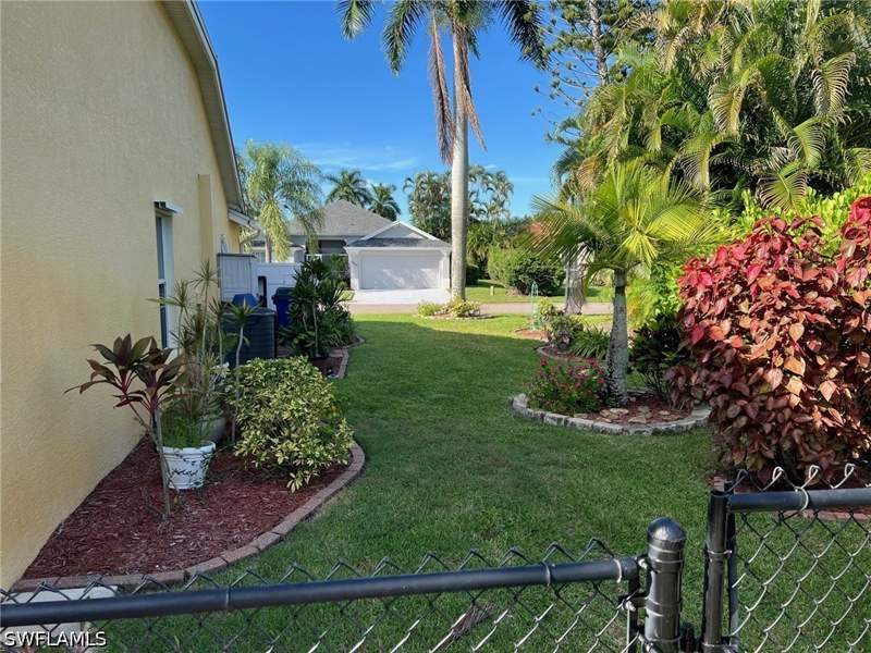 3 bedroom SingleFamilyResidence at 3651 Sunland Ln, Forest Ridge, Estero — photo 5