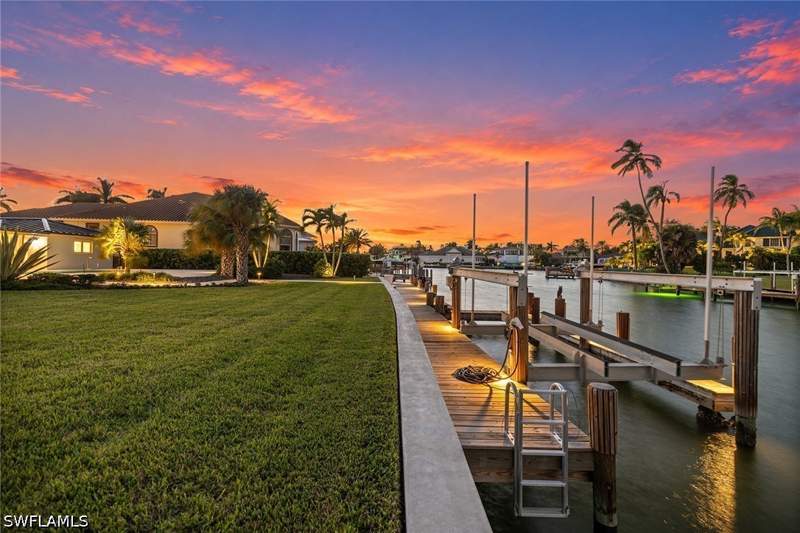4 bedroom SingleFamilyResidence at 337 Mooring Line Dr, Moorings, Naples — photo 5